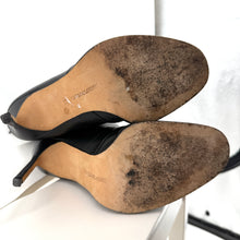 Manolo Blahnik Heel Boots