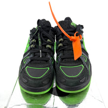 Off-White x Nike Dunk Low Sneaker