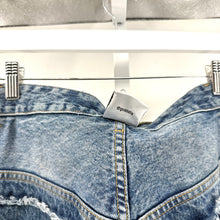 Vetements Patch Denim